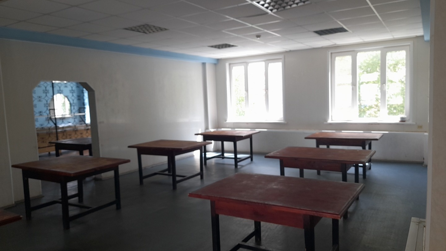 Сдается помещение 257 кв.м. рядом с ОблГАИ. 2-й этаж, все коммуникации, свободный доступ, грузовой лифт. Мастерская, маркетплейс, Ваши предложения. Общепит нежелателен.