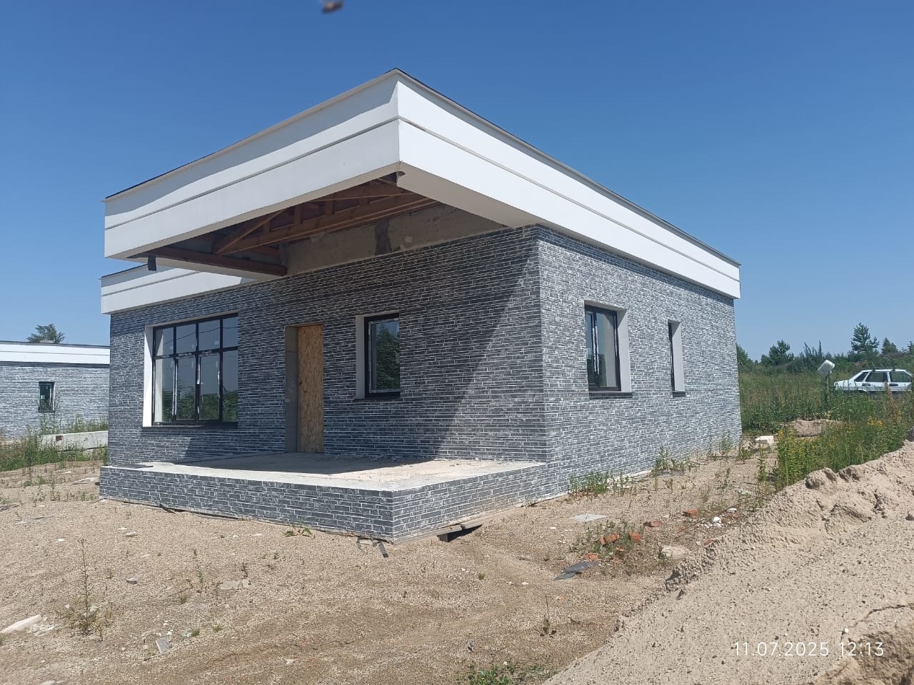 Продается новый одноэтажный коттедж площадью 115 кв.м. на земельном участке площадью 12,5 соток. в д.Прокудино, которая расположена на берегу крупнейшего водохранилища Владимирской области.

Коттедж без отделки, к участку подведены электричество, газ, пробурена скажина.

Участок правильной формы, су