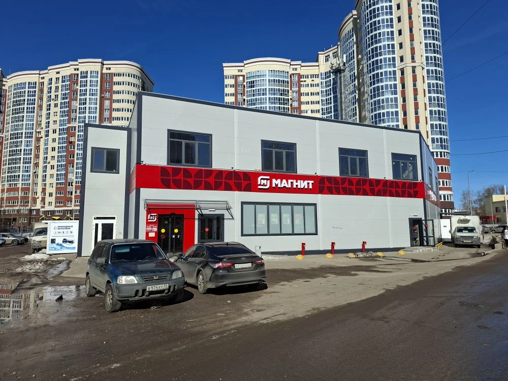 Сдается в аренду новый современный офис.
ПОМЕЩЕНИЕ:
- Располагается на втором этаже отдельного нежилого здания;
- Имеет два отдельных входа;
- Кабинетная планировка (16 кабинетов);
- Лаунж зона;
- Сан. узлы.
ОТДЕЛКА И ОСНАЩЕНИЕ:
- В коридоре и туалетах полностью готовый ремонт;
- Пол: полимерное нап