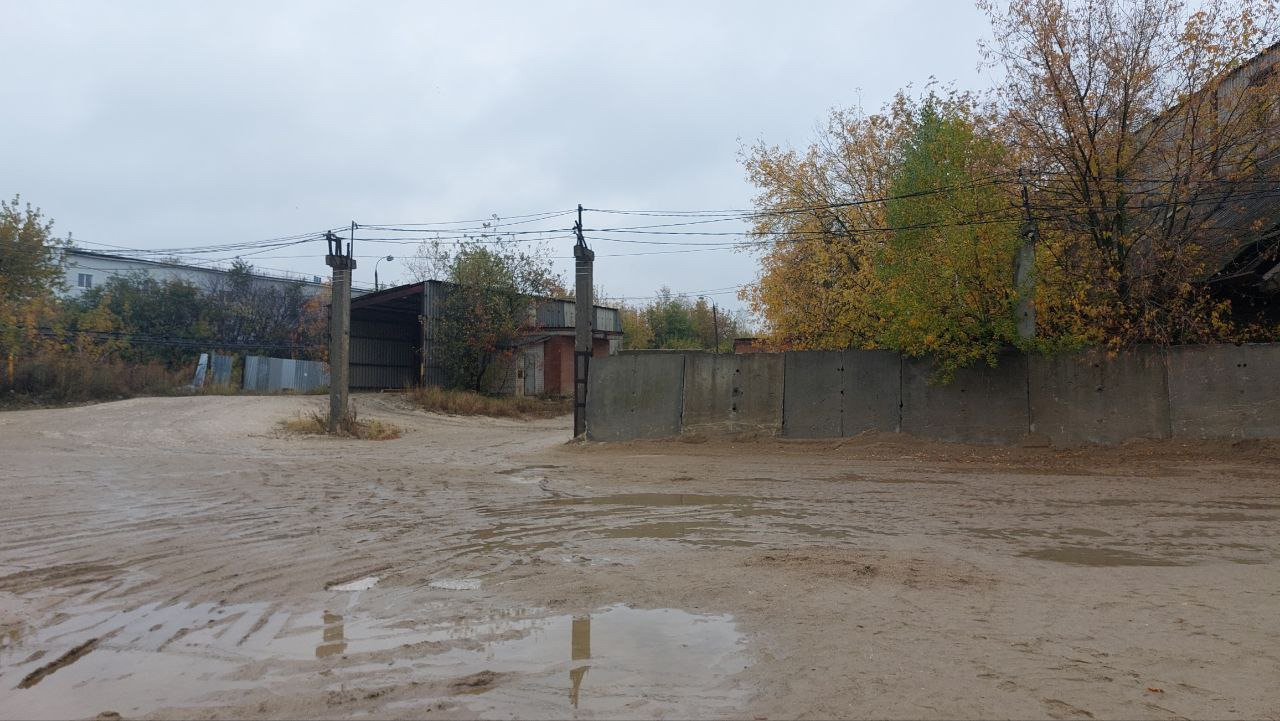 Предлагается к приобретению земельный участок, идеально подходящий для размещения производственного объекта, складского комплекса, логистического  центра, автомобильной или строительной базы. 
Участок полностью соответствует требованиям промышленной  безопасности и экологическим нормам.
ЛОКАЦИЯ И ЛО