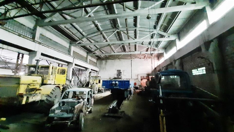 Продается производственно-складская база расположенная на земельном участке 10 Га в мкр.Красный Октябрь г.Киржач.
Земельный участок оформлен в собственность.
Хороший подъезд, как со стороны Щелковского, так и Горьковского шоссе. До МКАД менее 100 км.
Эл.мощность 527 кВт.
Газовая котельная - 2 котла 