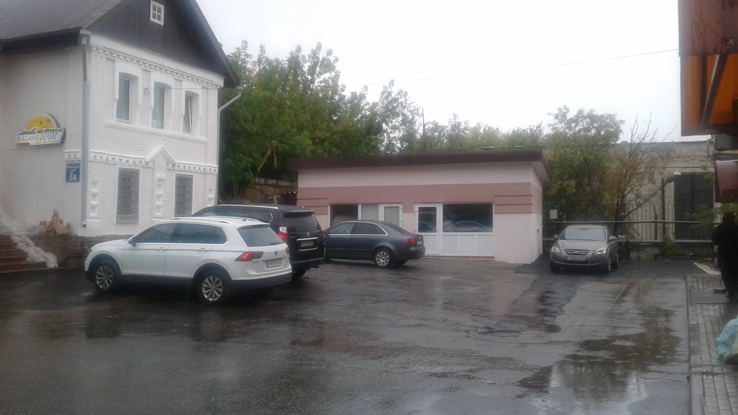 Сдам офис на привокзальной площади.
Отдельно стоящее нежилое здание.
Остановка, своя парковка, ЖД и Авто вокзалы.
Три кабинета и санузел, доступ круглосуточный.